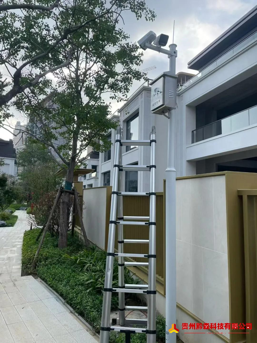 贵阳某小区海康威视监控摄像头安装案例